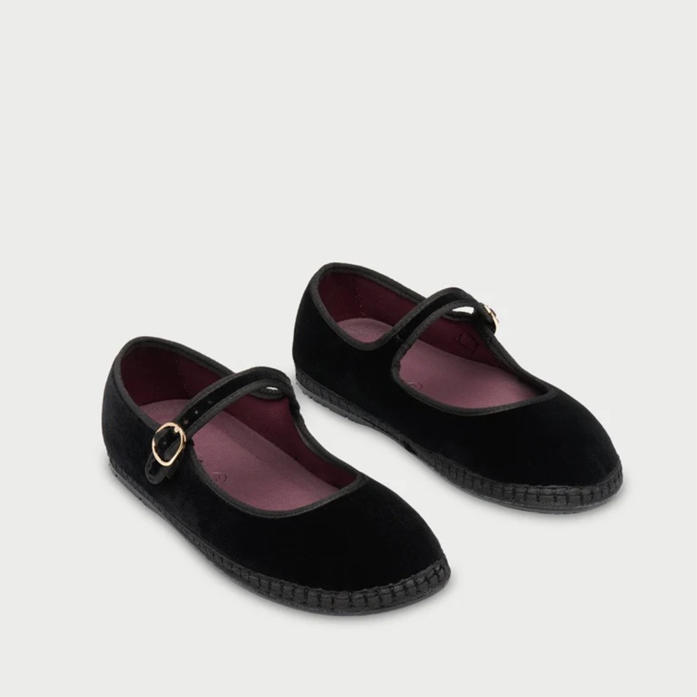 Black Velvet Mary Jane Shoes